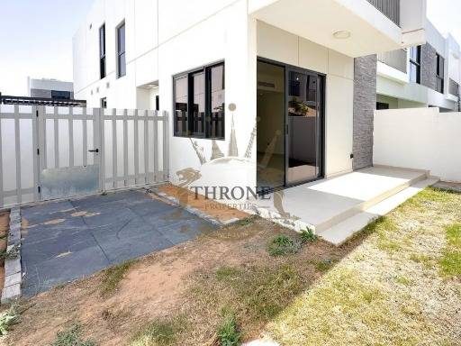 3 Bedroom Townhouse for Rent in DAMAC Hills 2 (Akoya by DAMAC) - Photo 1 | Throne Properties