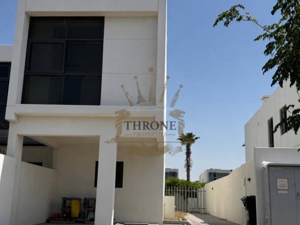 3 Bedroom Townhouse for Rent in DAMAC Hills 2 (Akoya by DAMAC) - Photo 1 | Throne Properties