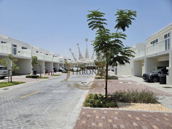 4 Bedroom Townhouse for Sale in DAMAC Hills 2 (Akoya by DAMAC) - Photo 1 | Throne Properties
