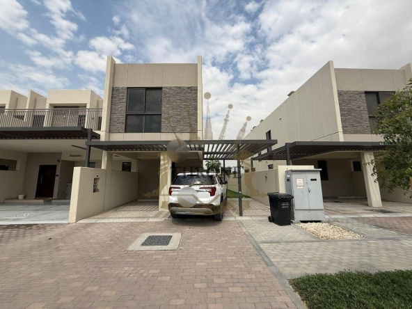 5 Bedroom Townhouse for Sale in DAMAC Hills 2 (Akoya by DAMAC) - Photo 1 | Throne Properties