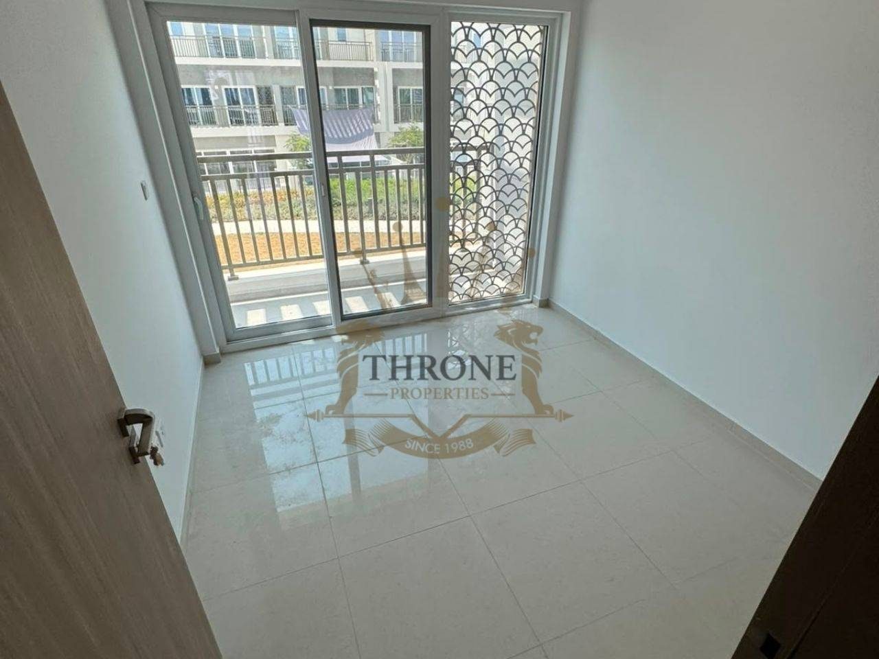 4 Bedroom Townhouse for Sale in DAMAC Hills 2 (Akoya by DAMAC) - Photo 10 | Throne Properties