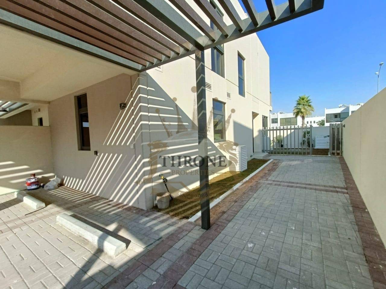 3 Bedroom Townhouse for Sale in DAMAC Hills 2 (Akoya by DAMAC) - Photo 4 | Throne Properties
