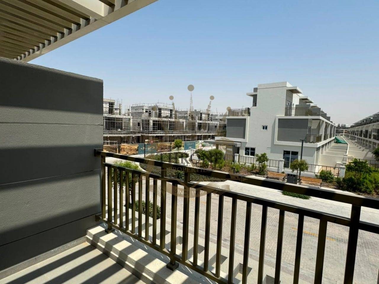 4 Bedroom Townhouse for Sale in DAMAC Hills 2 (Akoya by DAMAC) - Photo 5 | Throne Properties