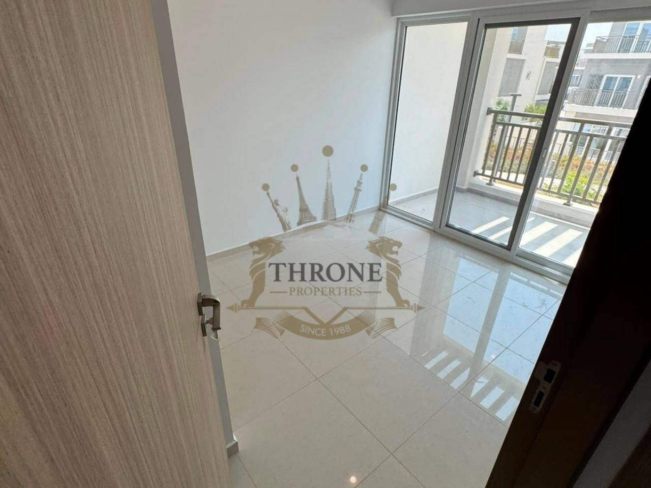 4 Bedroom Townhouse for Sale in DAMAC Hills 2 (Akoya by DAMAC) - Photo 8 | Throne Properties