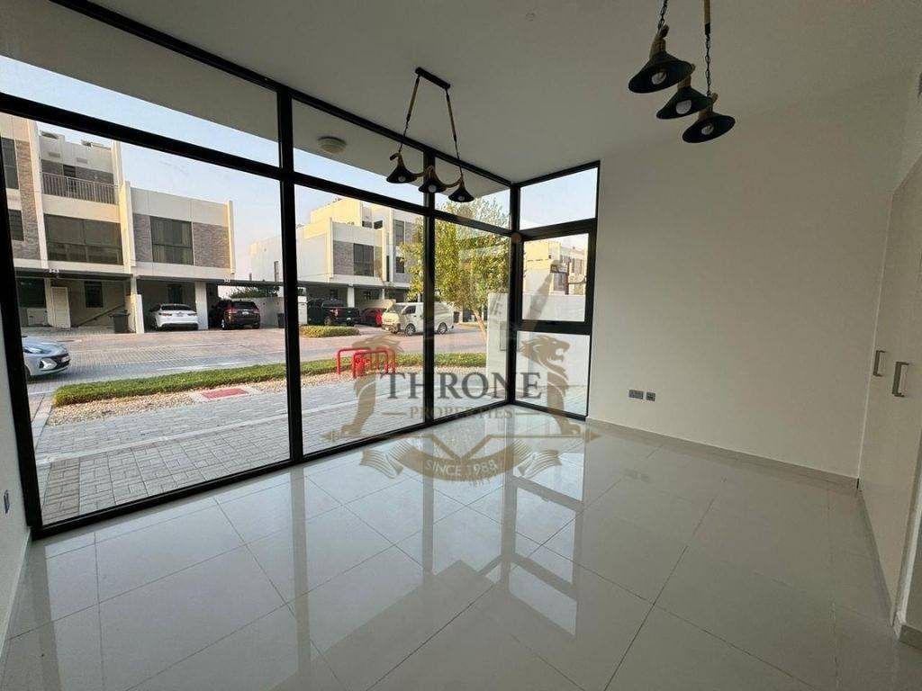 6 Bedroom Villa for Sale in DAMAC Hills 2 (Akoya by DAMAC) - Photo 16 | Throne Properties
