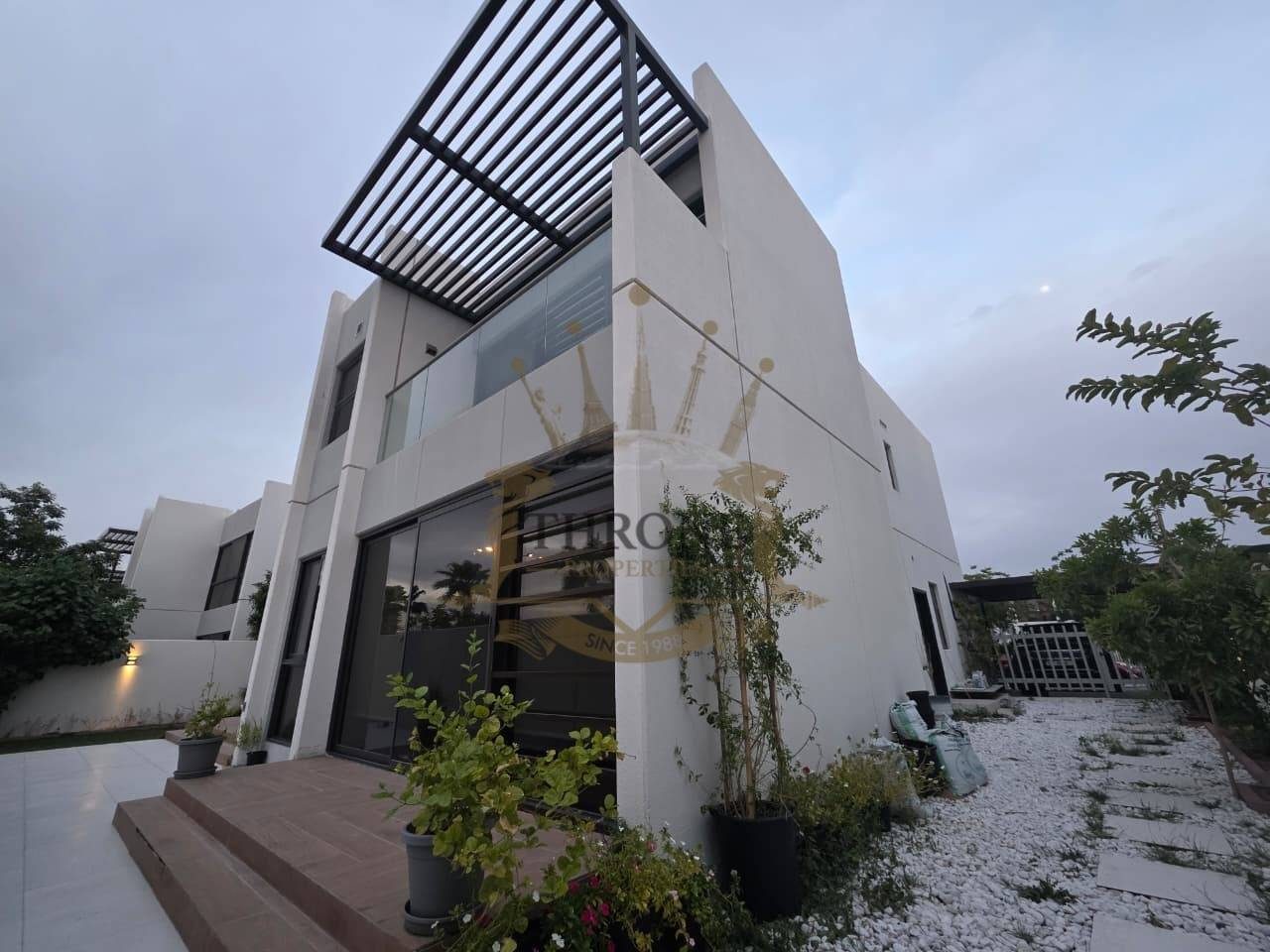 6 Bedroom Villa for Sale in DAMAC Hills 2 (Akoya by DAMAC) - Photo 2 | Throne Properties