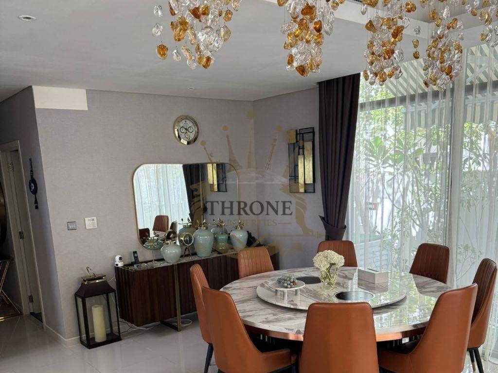 6 Bedroom Villa for Sale in DAMAC Hills 2 (Akoya by DAMAC) - Photo 4 | Throne Properties