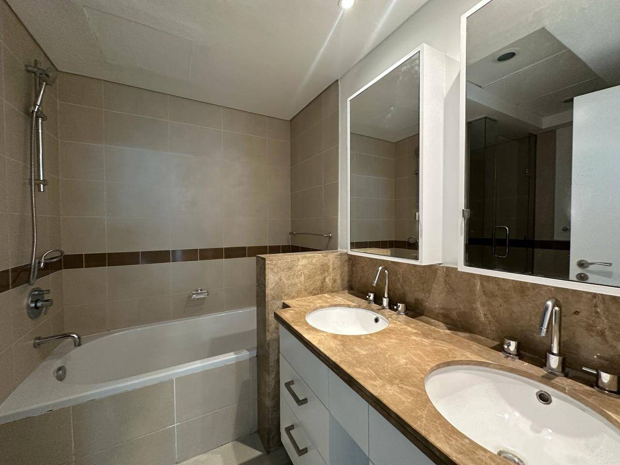 2 Bedroom Apartment for Rent in Downtown Dubai - Photo 13 | Throne Properties