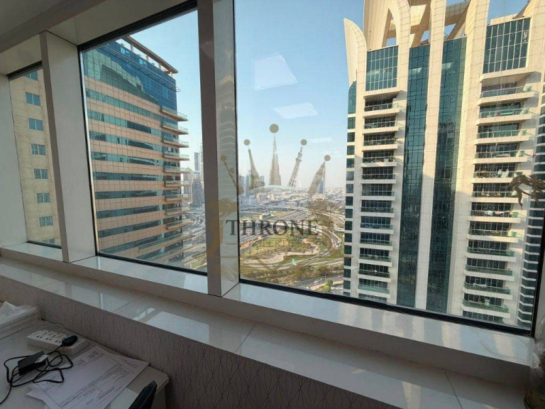 Office for sale and rent in Dubai