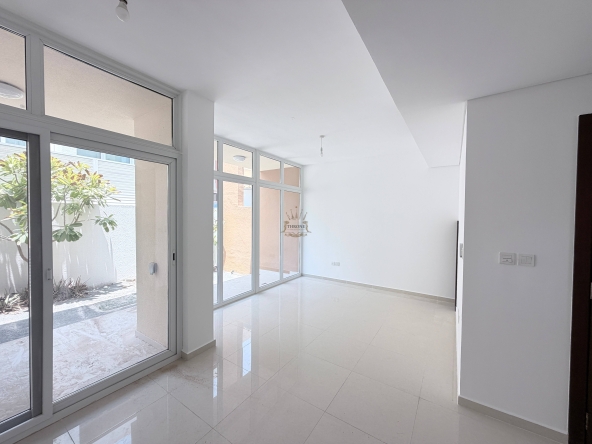 3 Bedroom Townhouse for Rent in DAMAC Hills 2 (Akoya by DAMAC) - Photo 1 | Throne Properties