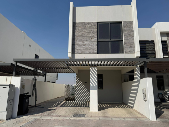 3 Bedroom Townhouse for Sale in DAMAC Hills 2 (Akoya by DAMAC) - Photo 1 | Throne Properties