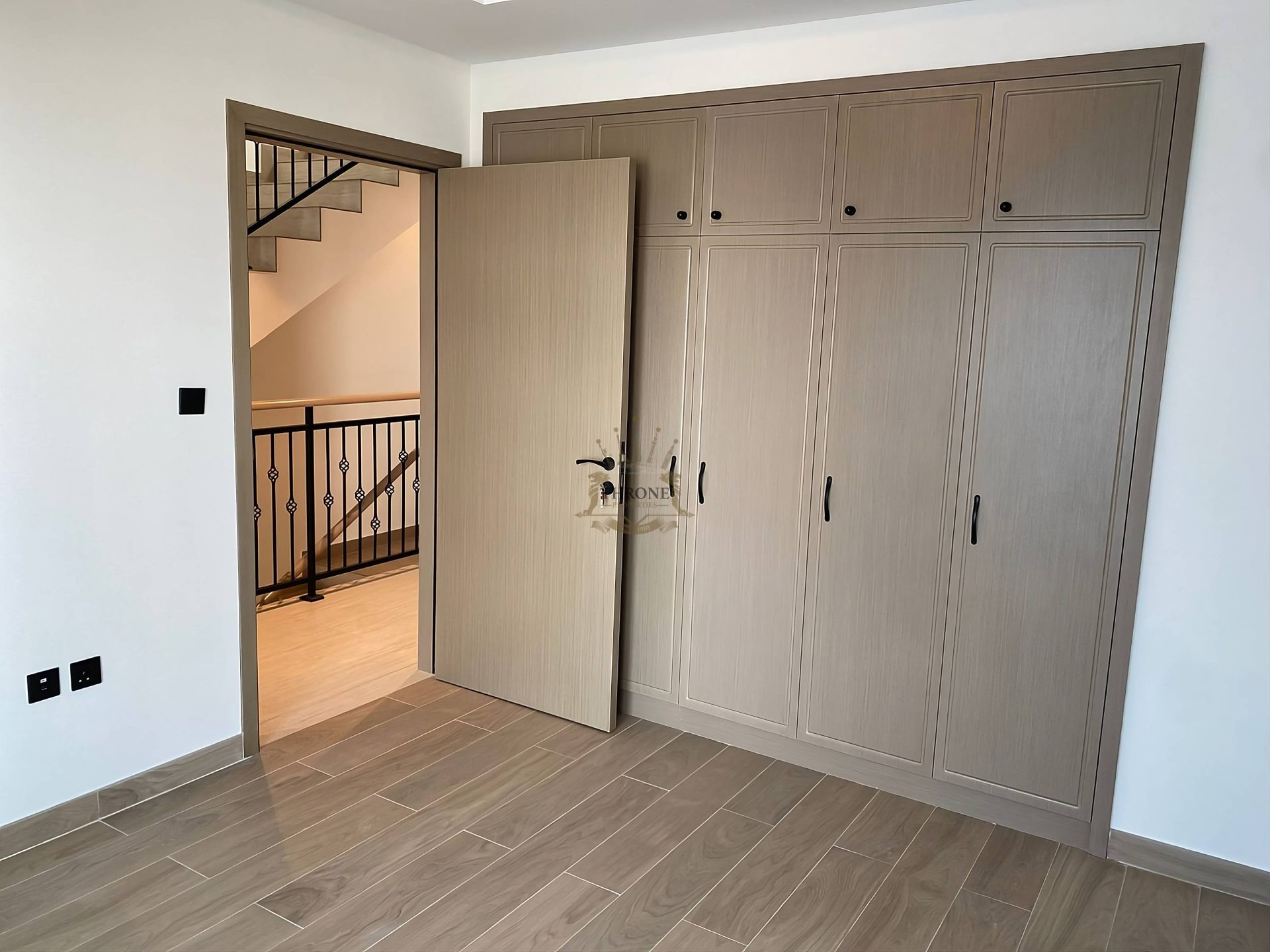 5 Bedroom Townhouse for Sale in Damac Lagoons - Photo 5 | Throne Properties