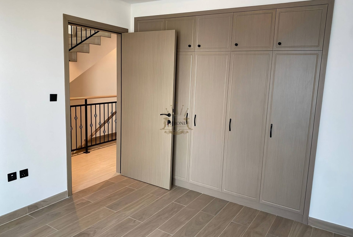 5 Bedroom Townhouse for Sale in Damac Lagoons - Photo 5 | Throne Properties