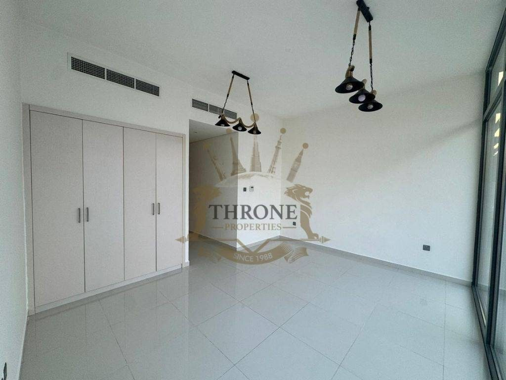 6 Bedroom Villa for Sale in DAMAC Hills 2 (Akoya by DAMAC) - Photo 11 | Throne Properties
