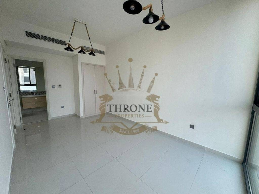 6 Bedroom Villa for Sale in DAMAC Hills 2 (Akoya by DAMAC) - Photo 13 | Throne Properties
