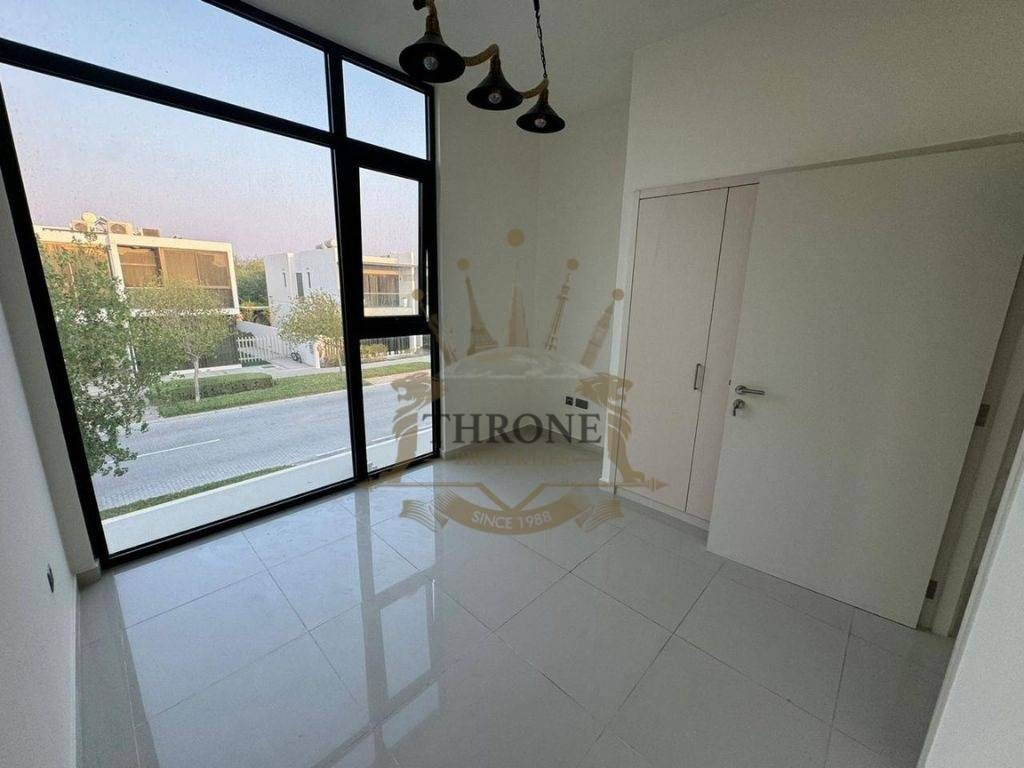 6 Bedroom Villa for Sale in DAMAC Hills 2 (Akoya by DAMAC) - Photo 4 | Throne Properties