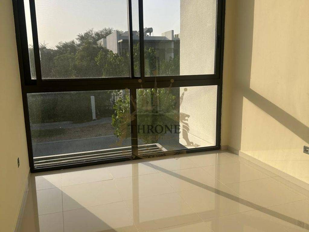 6 Bedroom Villa for Sale in DAMAC Hills 2 (Akoya by DAMAC) - Photo 4 | Throne Properties