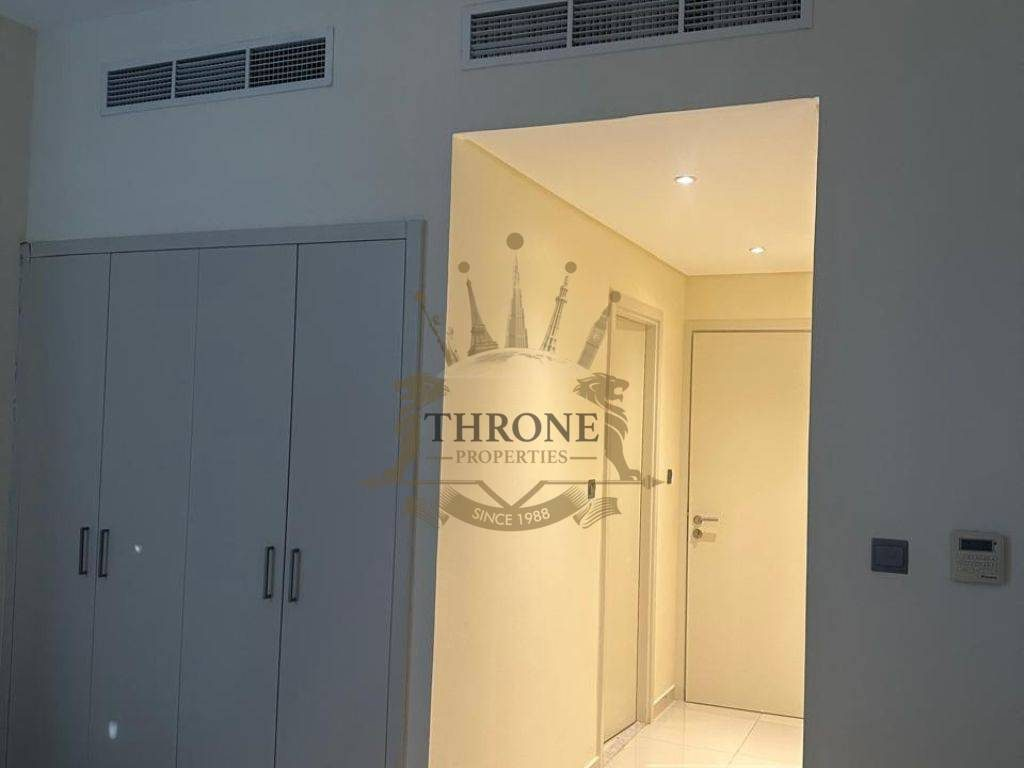 6 Bedroom Villa for Sale in DAMAC Hills 2 (Akoya by DAMAC) - Photo 6 | Throne Properties