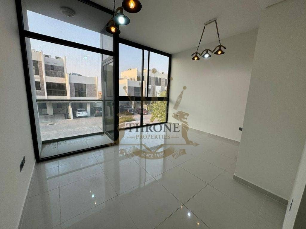 6 Bedroom Villa for Sale in DAMAC Hills 2 (Akoya by DAMAC) - Photo 9 | Throne Properties