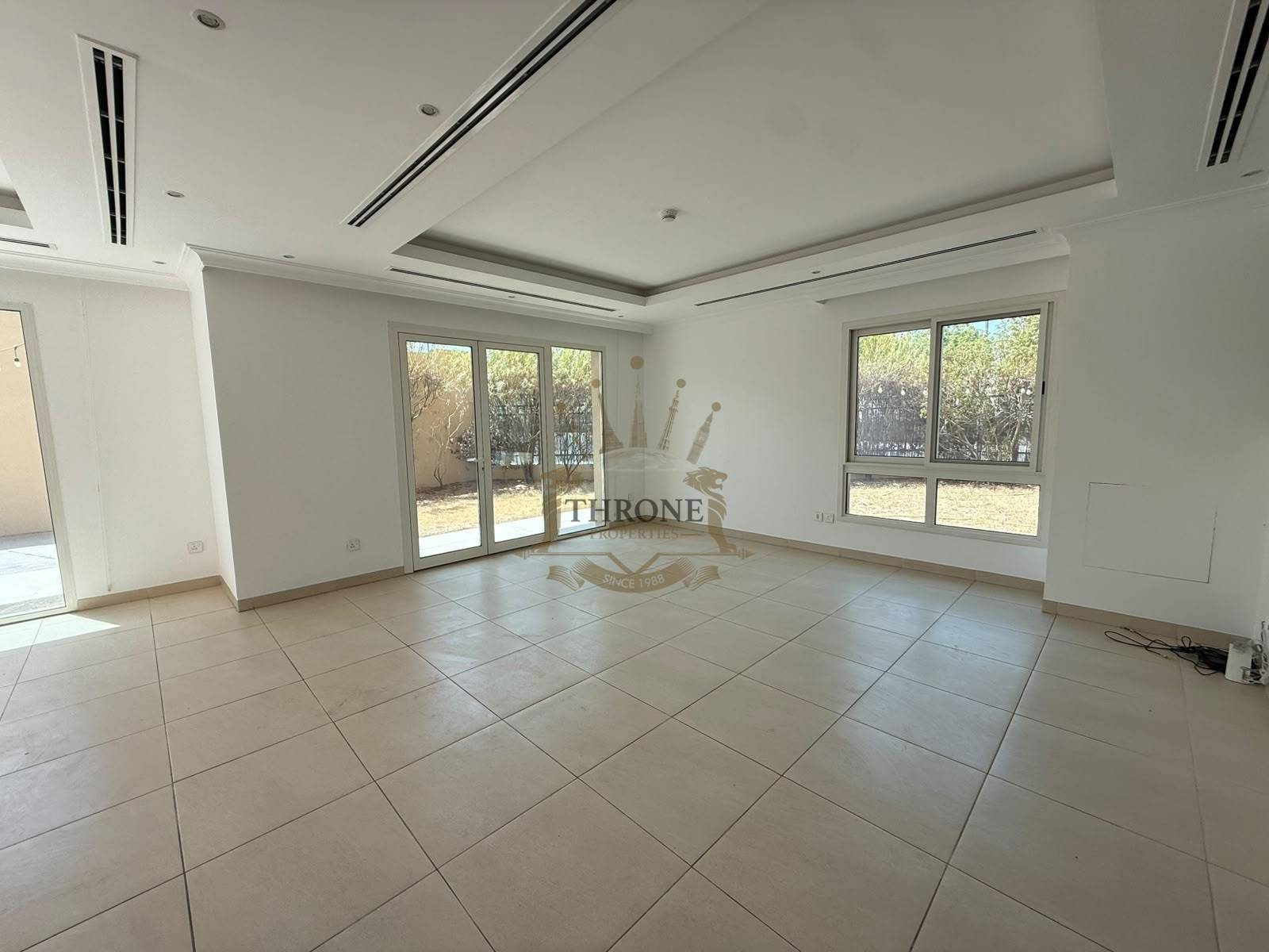 3 Bedroom Villa for Rent in Dubai Science Park - Photo 3 | Throne Properties
