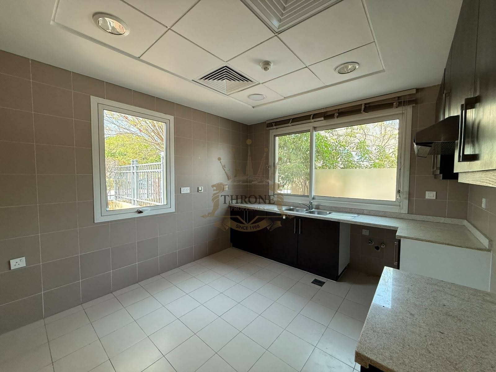 3 Bedroom Villa for Rent in Dubai Science Park - Photo 7 | Throne Properties