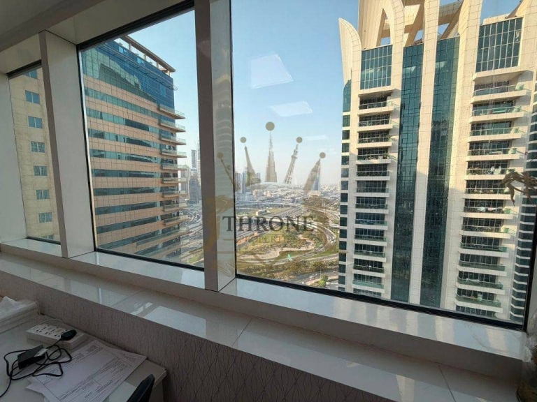 Office for sale and rent in Dubai