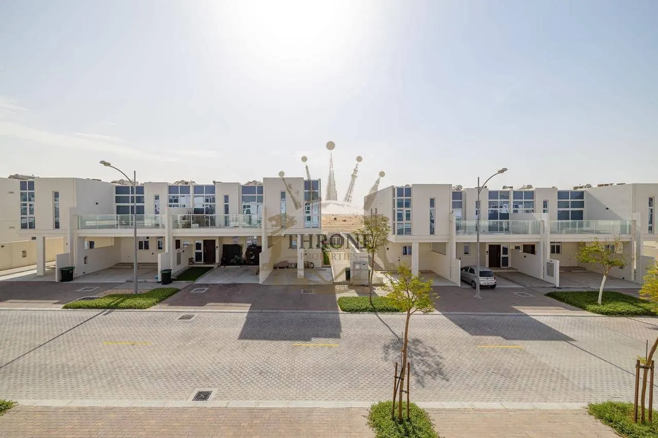 3 Bedroom Townhouse for Rent in DAMAC Hills 2 (Akoya by DAMAC) - Photo 1 | Throne Properties