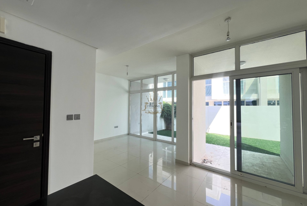 3 Bedroom Townhouse for Rent in DAMAC Hills 2 (Akoya by DAMAC) - Photo 1 | Throne Properties