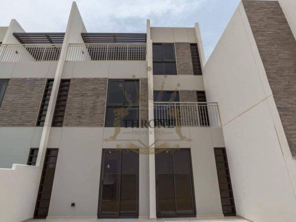 5 Bedroom Townhouse for Rent in DAMAC Hills 2 (Akoya by DAMAC) - Photo 1 | Throne Properties