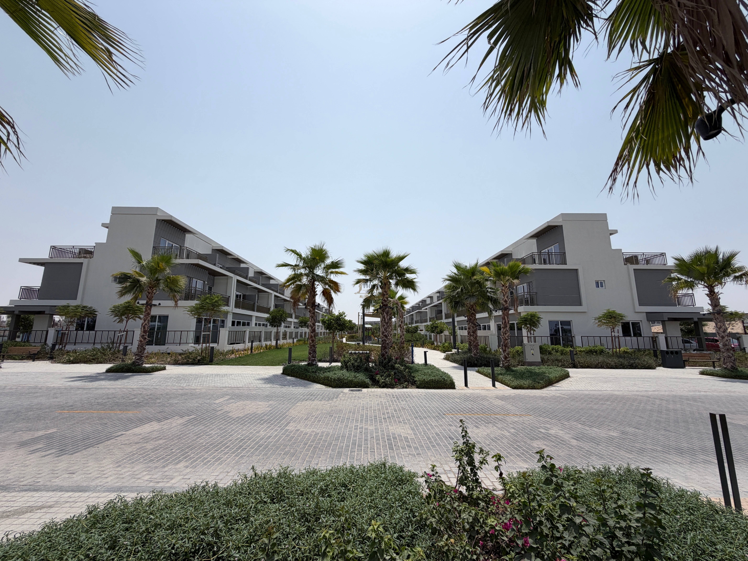 4 Bedroom Townhouse for Rent in DAMAC Hills 2 (Akoya by DAMAC) - Photo 1 | Throne Properties