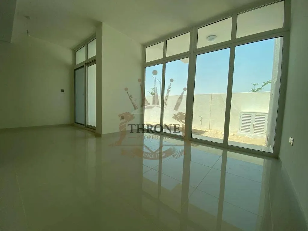 3 Bedroom Townhouse for Rent in DAMAC Hills 2 (Akoya by DAMAC) - Photo 2 | Throne Properties