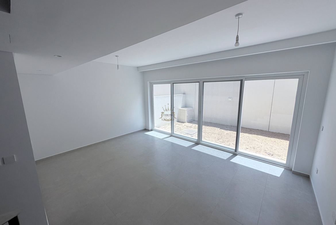 4 Bedroom Townhouse for Rent in DAMAC Hills 2 (Akoya by DAMAC) - Photo 2 | Throne Properties