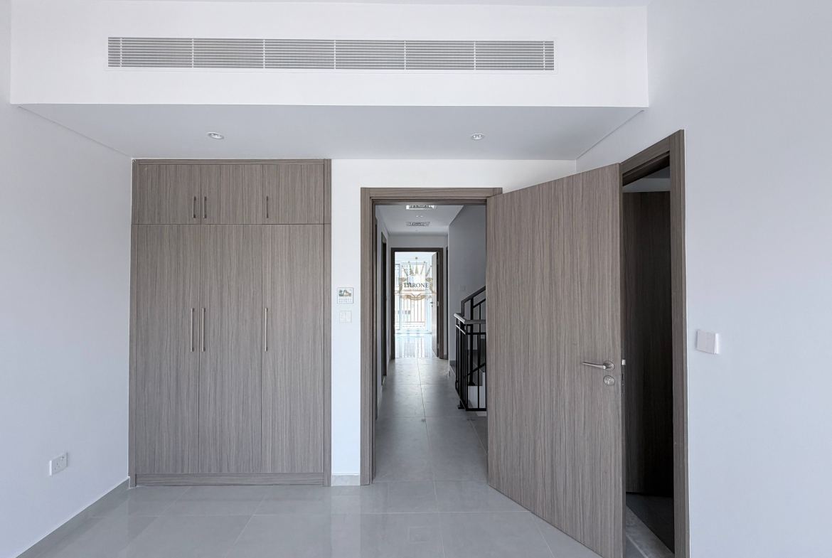4 Bedroom Townhouse for Rent in DAMAC Hills 2 (Akoya by DAMAC) - Photo 4 | Throne Properties