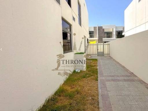 3 Bedroom Townhouse for Rent in DAMAC Hills 2 (Akoya by DAMAC) - Photo 5 | Throne Properties