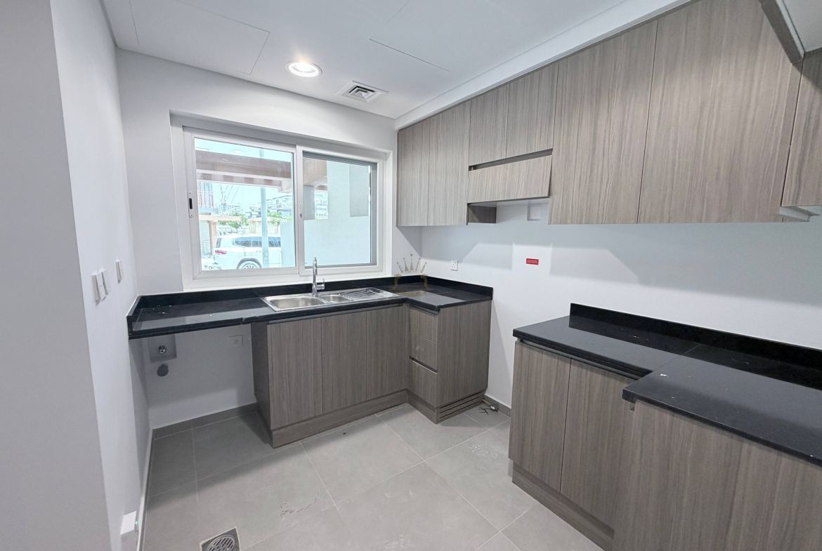 4 Bedroom Townhouse for Rent in DAMAC Hills 2 (Akoya by DAMAC) - Photo 6 | Throne Properties