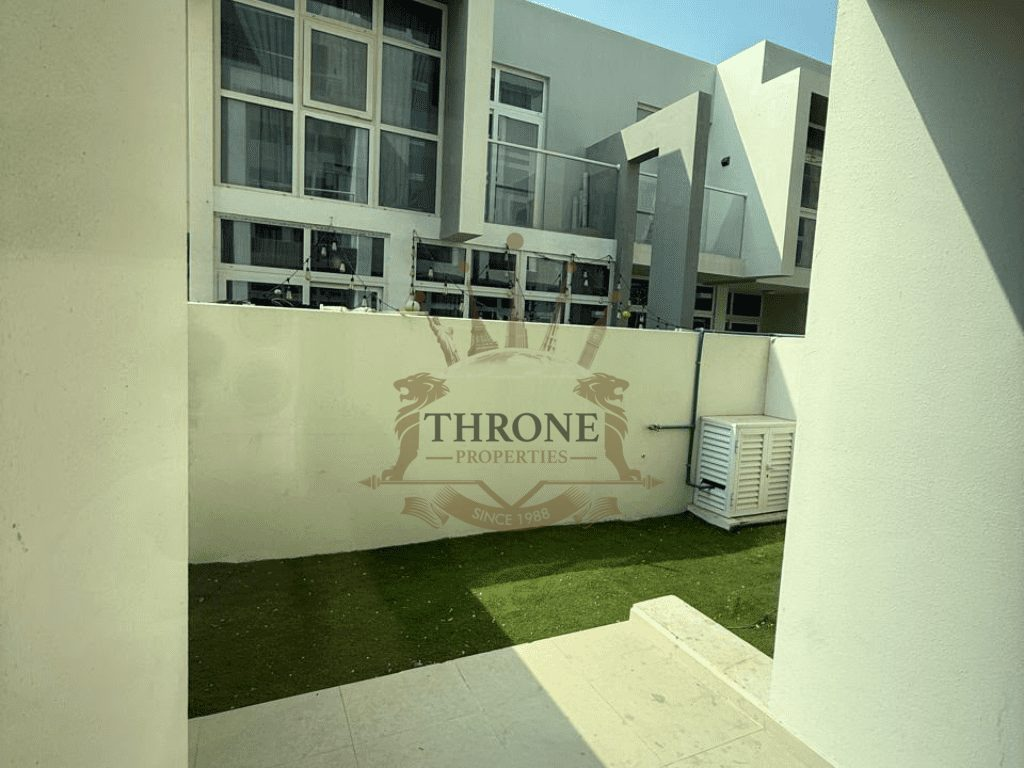 5 Bedroom Townhouse for Sale in DAMAC Hills 2 (Akoya by DAMAC) - Photo 10 | Throne Properties
