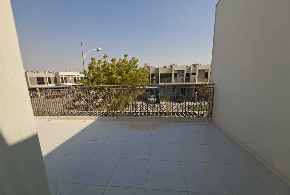 3 Bedroom Townhouse for Sale in DAMAC Hills 2 (Akoya by DAMAC) - Photo 13 | Throne Properties