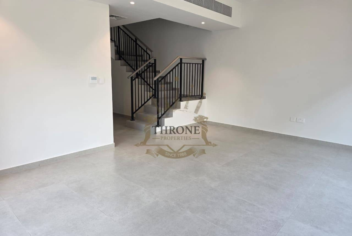 4 Bedroom Townhouse for Sale in DAMAC Hills 2 (Akoya by DAMAC) - Photo 2 | Throne Properties
