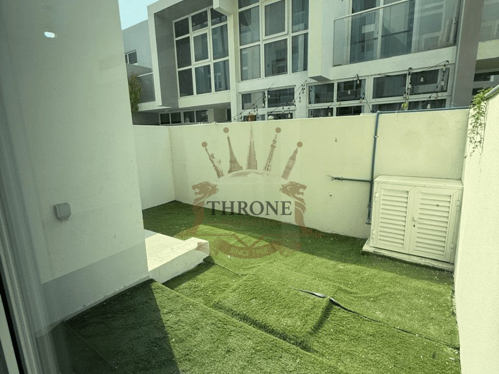 5 Bedroom Townhouse for Sale in DAMAC Hills 2 (Akoya by DAMAC) - Photo 9 | Throne Properties