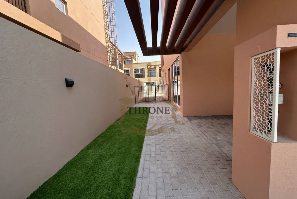 5 Bedroom Townhouse for Rent in Damac Lagoons - Photo 2 | Throne Properties
