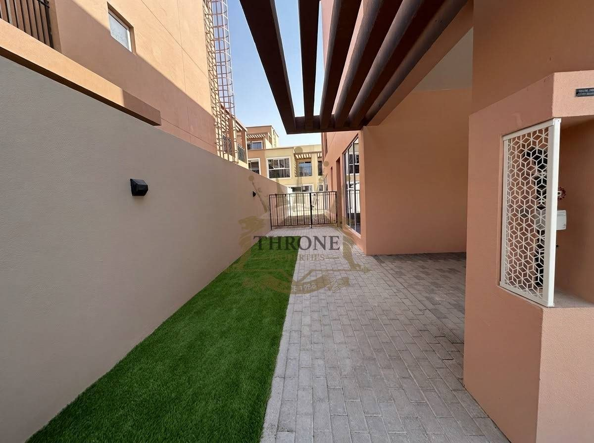 5 Bedroom Townhouse for Rent in Damac Lagoons - Photo 2 | Throne Properties