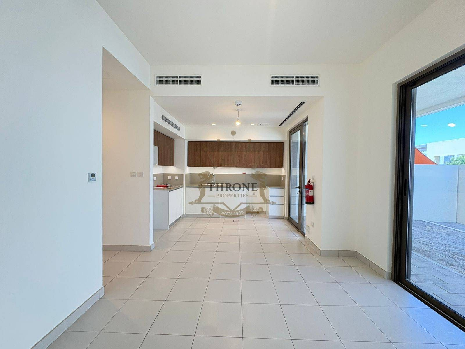 3 Bedroom Townhouse for Sale in Dubai South - Photo 2 | Throne Properties