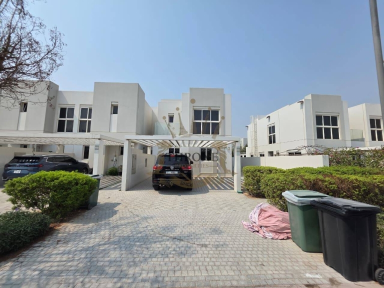 Townhouse for sale and rent in Dubai