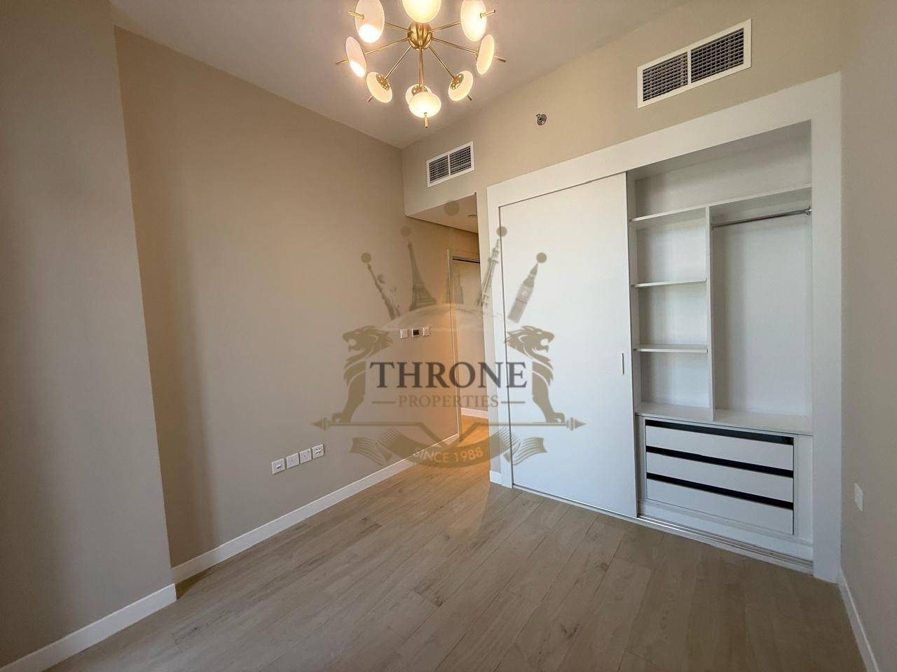 1 Bedroom Townhouse for Rent in Rukan - Photo 2 | Throne Properties