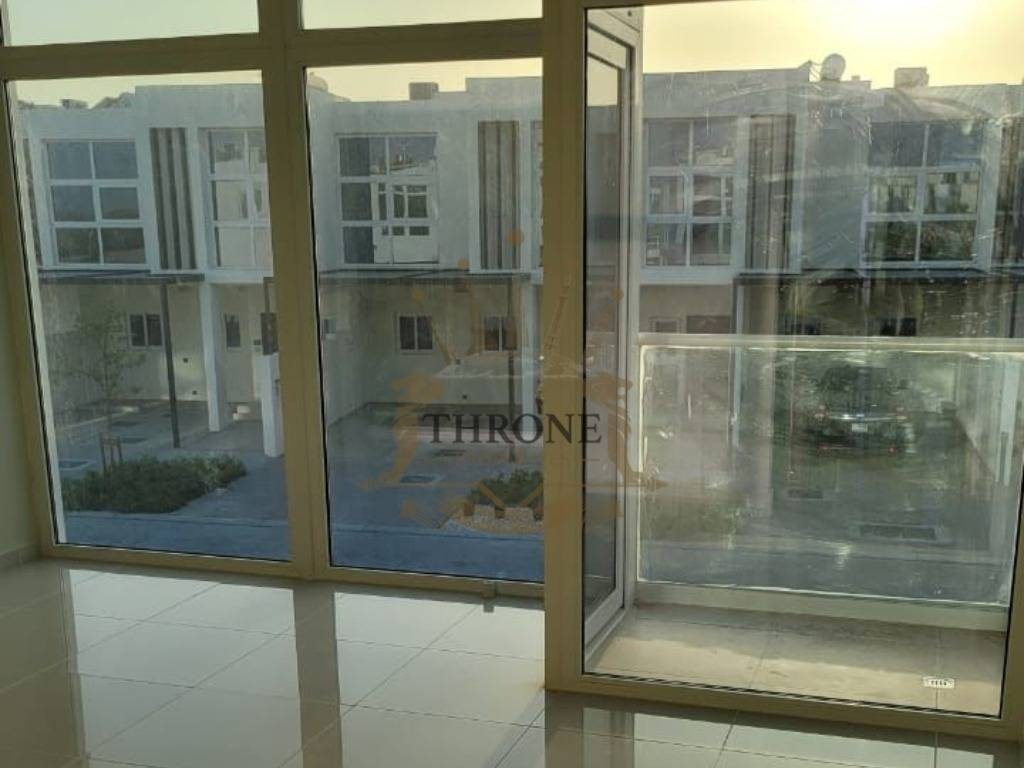 6 Bedroom Villa for Rent in DAMAC Hills 2 (Akoya by DAMAC) - Photo 4 | Throne Properties