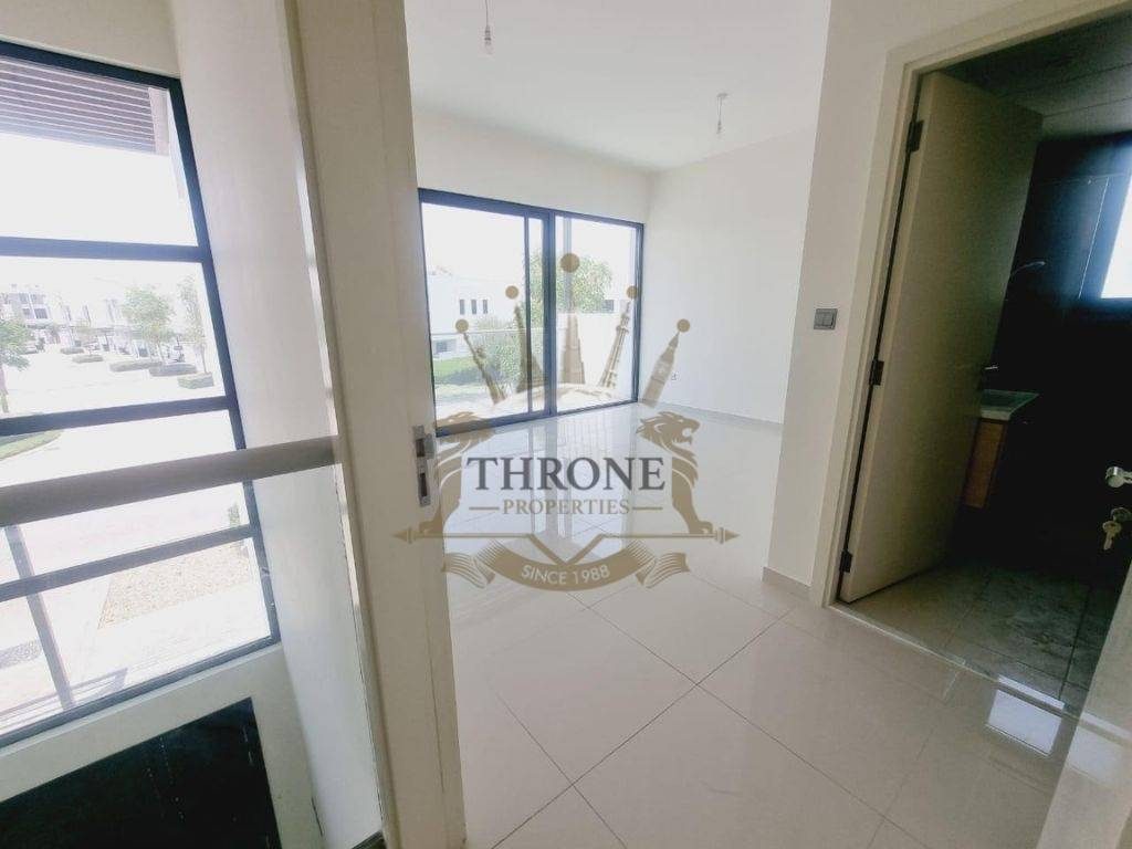 6 Bedroom Villa for Rent in DAMAC Hills 2 (Akoya by DAMAC) - Photo 5 | Throne Properties