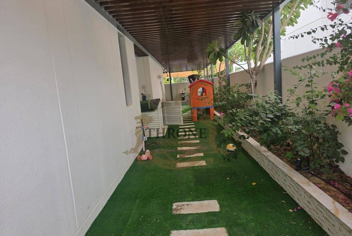 6 Bedroom Villa for Rent in DAMAC Hills 2 (Akoya by DAMAC) - Photo 6 | Throne Properties