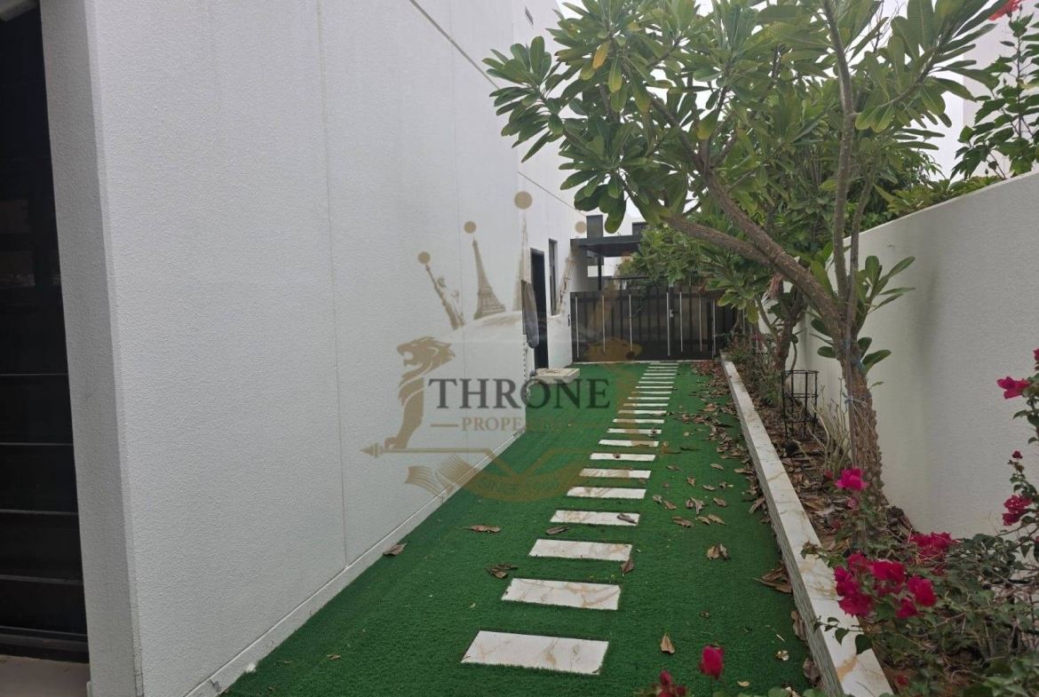 6 Bedroom Villa for Rent in DAMAC Hills 2 (Akoya by DAMAC) - Photo 8 | Throne Properties