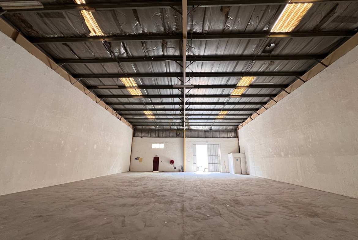 -1 Bedroom Warehouse for Rent in Dubai Investment Park (DIP) - Photo 2 | Throne Properties