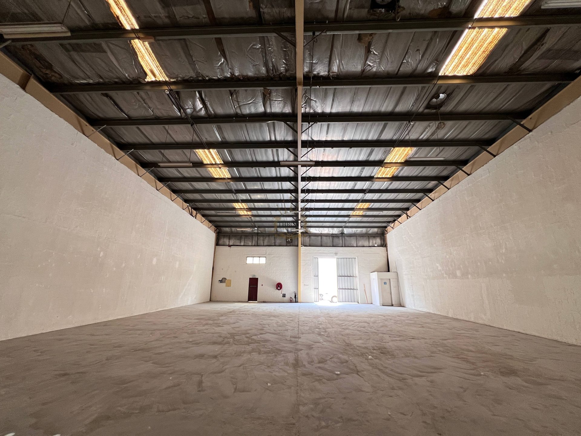 -1 Bedroom Warehouse for Rent in Dubai Investment Park (DIP) - Photo 2 | Throne Properties